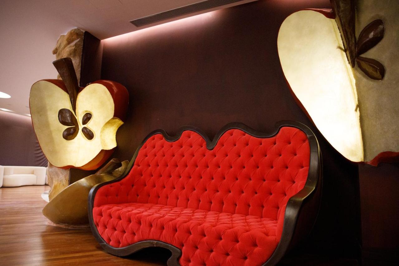 Arka Art Hotel Kashar Екстер'єр фото The Apple sofa
