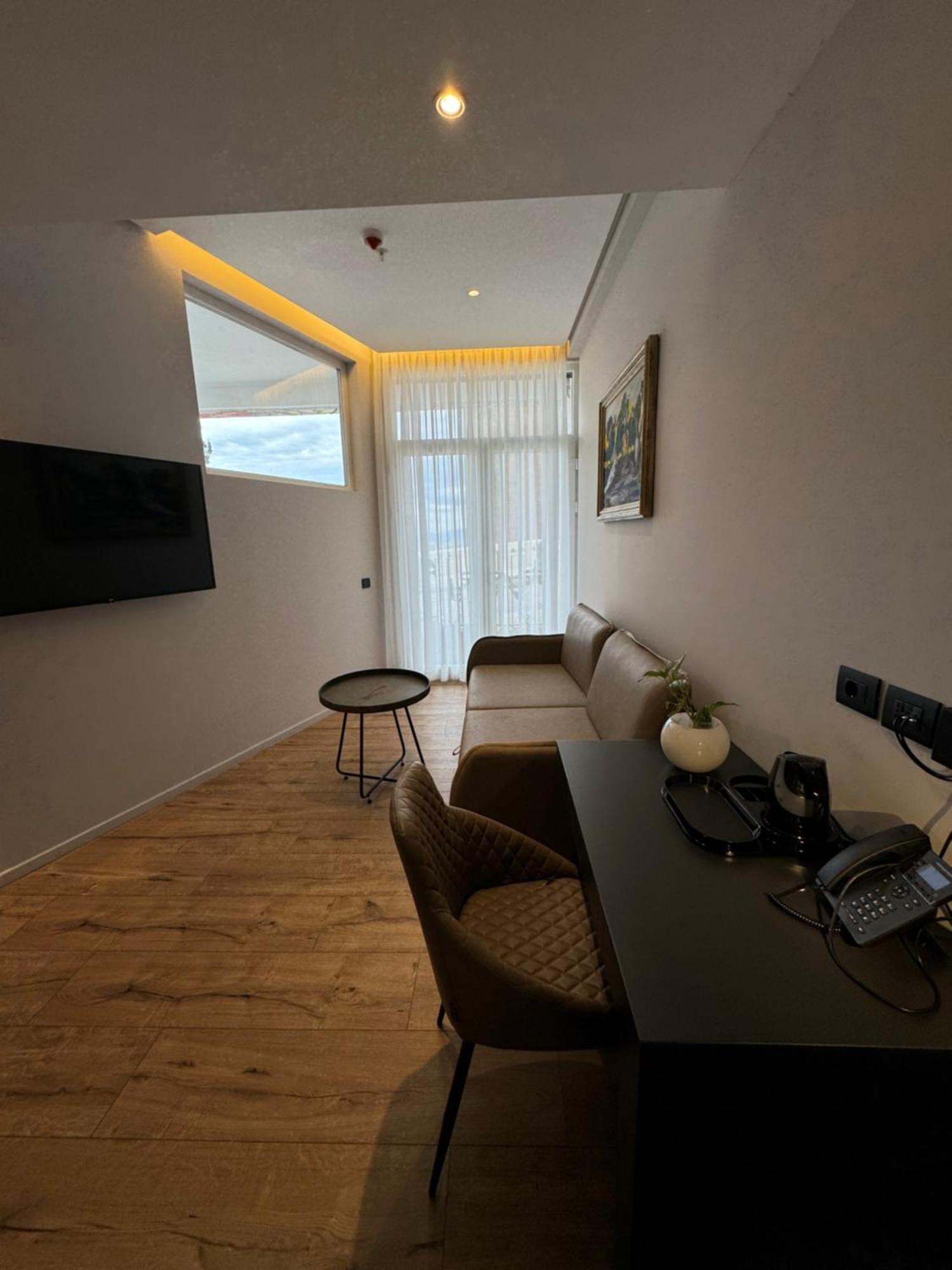 Arka Art Hotel Kashar Екстер'єр фото A room at the hotel